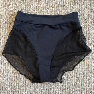 REV ACTIV shorts/bottoms - Black Mesh / XS